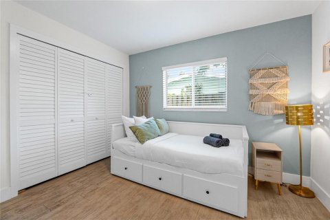 House in Pompano Beach, Florida 3 bedrooms, 141.12 sq.m. № 2260456 - photo 20