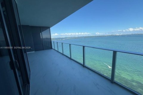 Condominio en alquiler en Miami, Florida, 3 dormitorios, 153.1 m2 № 2018124 - foto 16