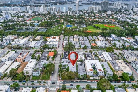 Copropriété à louer à Miami Beach, Floride: 1 chambre, 47.66 m2 № 1739885 - photo 1