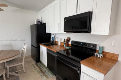 Copropriété à louer à Miami Beach, Floride: 1 chambre, 47.66 m2 № 1739885 - photo 8