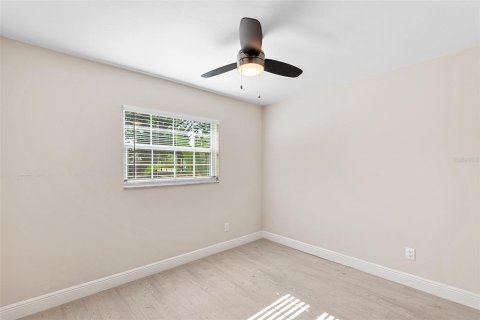 House in Saint Petersburg, Florida 4 bedrooms, 137.96 sq.m. № 1569300 - photo 22