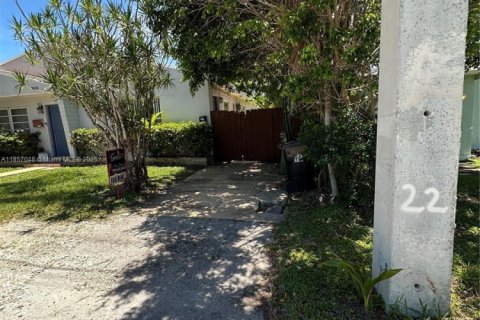 Villa ou maison à louer à Fort Lauderdale, Floride: 1 chambre, 74.32 m2 № 1879011 - photo 10