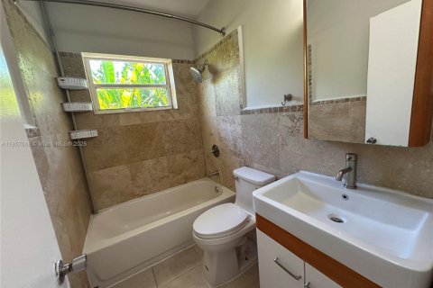 Villa ou maison à louer à Fort Lauderdale, Floride: 1 chambre, 74.32 m2 № 1879011 - photo 7