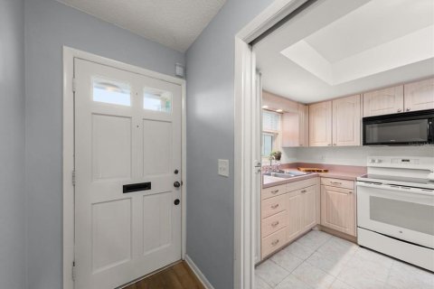 House in Clearwater, Florida 1 bedroom, 90.49 sq.m. № 2200297 - photo 3