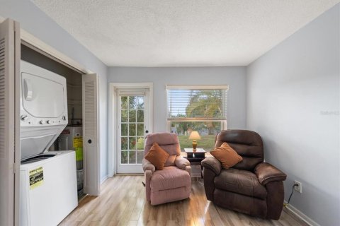 House in Clearwater, Florida 1 bedroom, 90.49 sq.m. № 2200297 - photo 18