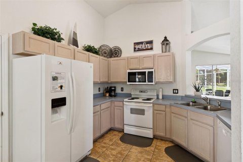 House in Davenport, Florida 4 bedrooms, 157.93 sq.m. № 2218016 - photo 18