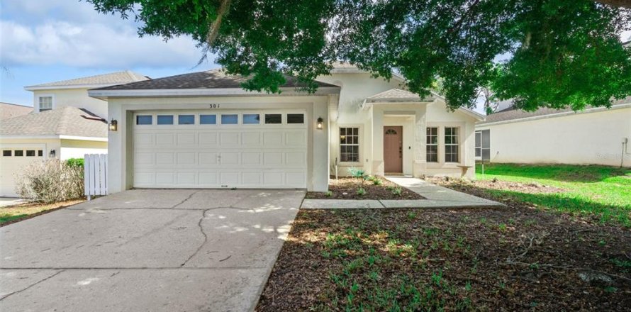 House in Davenport, Florida 4 bedrooms, 157.93 sq.m. № 2218016