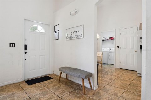 House in Davenport, Florida 4 bedrooms, 157.93 sq.m. № 2218016 - photo 3