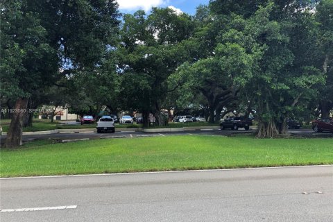 Condo in Davie, Florida, 2 bedrooms  № 1983552 - photo 4