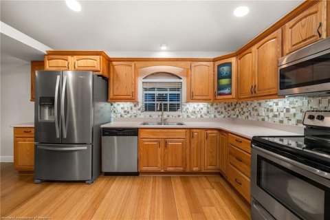 House in Lake Placid, Florida 5 bedrooms, 337.51 sq.m. № 1903793 - photo 19