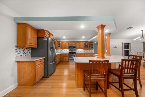 House in Lake Placid, Florida 5 bedrooms, 337.51 sq.m. № 1903793 - photo 22
