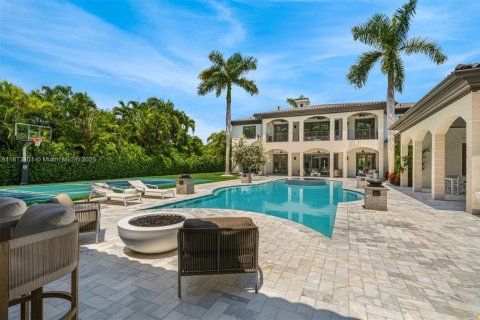 Villa ou maison à vendre à Pinecrest, Floride: 7 chambres, 794.41 m2 № 1921947 - photo 2