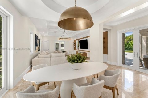 Villa ou maison à vendre à Pinecrest, Floride: 7 chambres, 794.41 m2 № 1921947 - photo 11