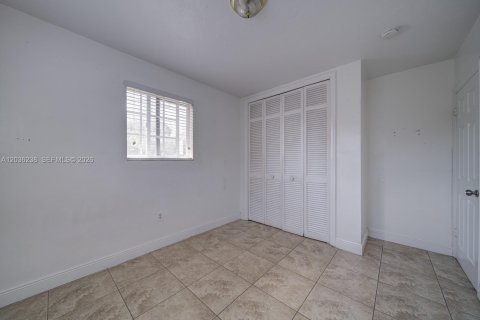 Immobilier commercial à vendre à Sweetwater, Floride: 156.82 m2 № 2084267 - photo 11