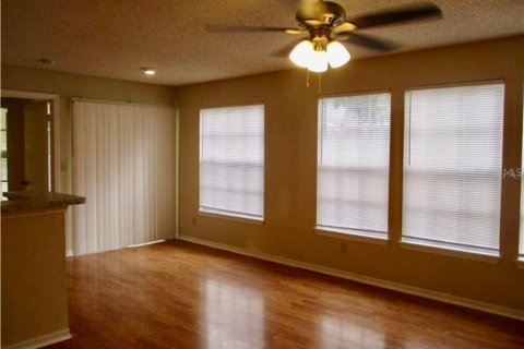 Condominio en venta en Orlando, Florida, 2 dormitorios, 77.02 m2 № 1869870 - foto 2