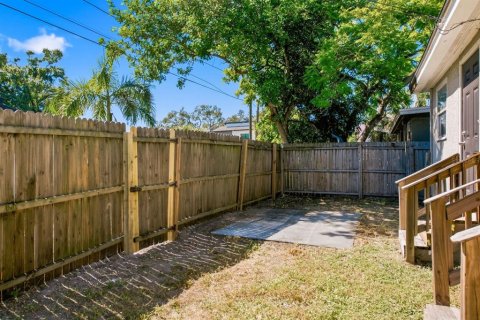 Immobilier commercial à vendre à Saint Petersburg, Floride: 4 chambres, 121.14 m2 № 2430896 - photo 15