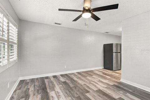 Immobilier commercial à vendre à Saint Petersburg, Floride: 4 chambres, 121.14 m2 № 2430896 - photo 18