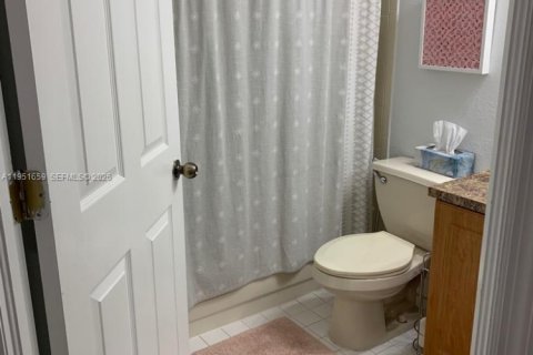 Condominio en alquiler en Doral, Florida, 1 dormitorio, 65.96 m2 № 2009473 - foto 19