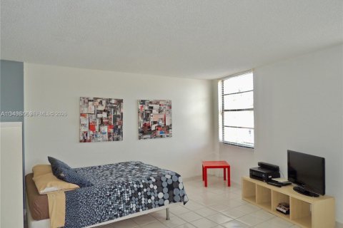 Купить кондоминиум в Майами-Бич, Флорида 43.66м2, № 1998667 - фото 11