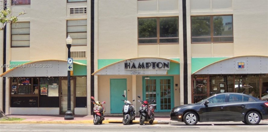 Студия в кондо в Майами-Бич, Флорида № 1998667