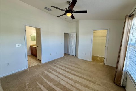 Townhouse in Pinellas Park, Florida 3 bedrooms, 131.92 sq.m. № 1914570 - photo 14