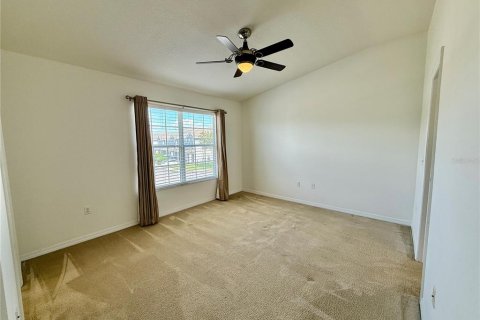 Townhouse in Pinellas Park, Florida 3 bedrooms, 131.92 sq.m. № 1914570 - photo 13