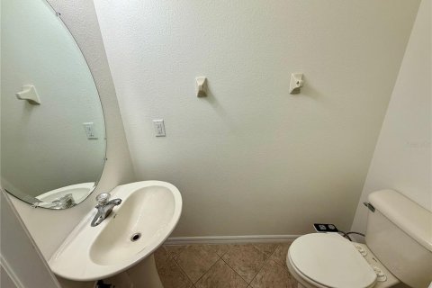 Townhouse in Pinellas Park, Florida 3 bedrooms, 131.92 sq.m. № 1914570 - photo 5