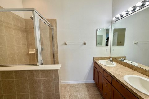 Townhouse in Pinellas Park, Florida 3 bedrooms, 131.92 sq.m. № 1914570 - photo 15