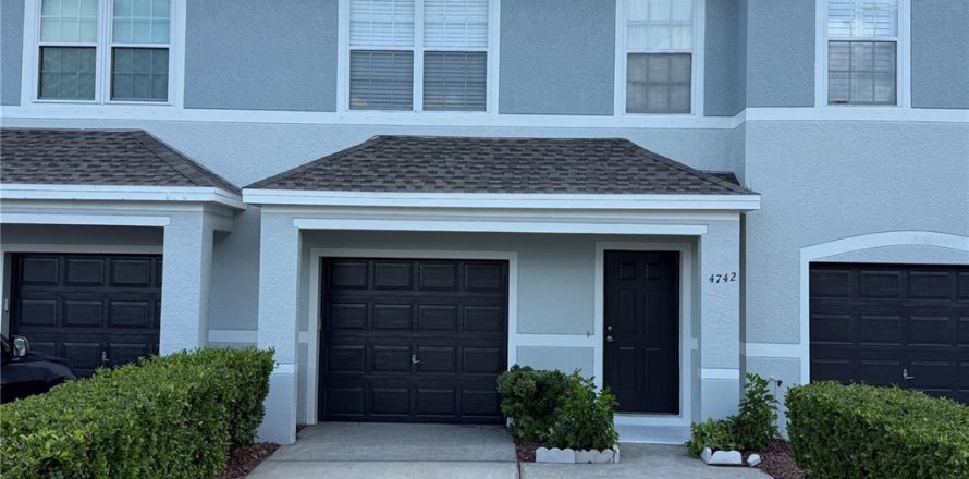 Townhouse in Pinellas Park, Florida 3 bedrooms, 131.92 sq.m. № 1914570