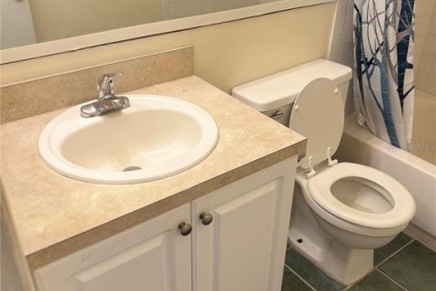 Condominio en alquiler en Sarasota, Florida, 2 dormitorios, 84.73 m2 № 1908109 - foto 4