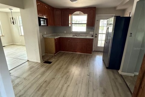 Casa en venta en Longwood, Florida, 3 dormitorios, 120.96 m2 № 2148411 - foto 6