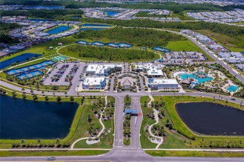 House in Daytona Beach, Florida 2 bedrooms, 156.17 sq.m. № 2167218 - photo 6