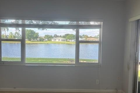 Villa ou maison à vendre à West Palm Beach, Floride: 2 chambres, 122.63 m2 № 2173154 - photo 13