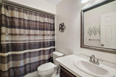 Townhouse in Yalaha, Florida 3 bedrooms, 118.64 sq.m. № 1601857 - photo 25