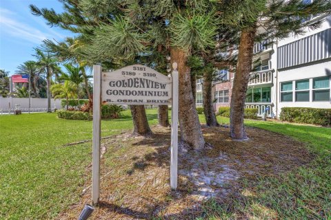 Condominio en alquiler en Hallandale Beach, Florida, 2 dormitorios, 111.48 m2 № 1867337 - foto 12