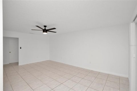 Condo in Orlando, Florida, 3 bedrooms  № 1808368 - photo 10