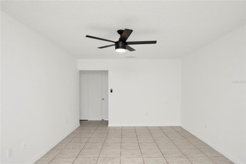Condo in Orlando, Florida, 3 bedrooms  № 1808368 - photo 11