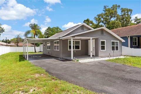 Villa ou maison à vendre à Tampa, Floride: 3 chambres, 103.31 m2 № 2258803 - photo 3