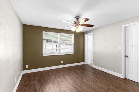 Villa ou maison à vendre à Tampa, Floride: 3 chambres, 103.31 m2 № 2258803 - photo 12