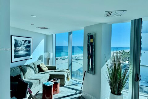 Condo in Fort Lauderdale, Florida, 2 bedrooms  № 1994759 - photo 5