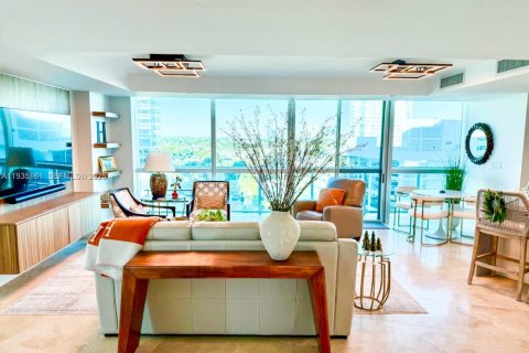 Condo in Fort Lauderdale, Florida, 2 bedrooms  № 1994759 - photo 8