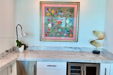 Condo in Fort Lauderdale, Florida, 2 bedrooms  № 1994759 - photo 9