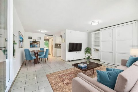 Condominio en venta en New Port Richey, Florida, 1 dormitorio, 57.97 m2 № 1582682 - foto 2