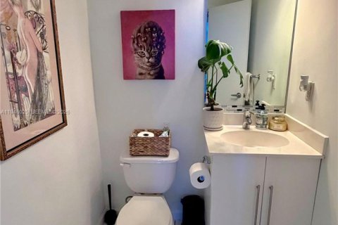 Copropriété à louer à Hollywood, Floride: 1 chambre, 84.17 m2 № 2007455 - photo 14