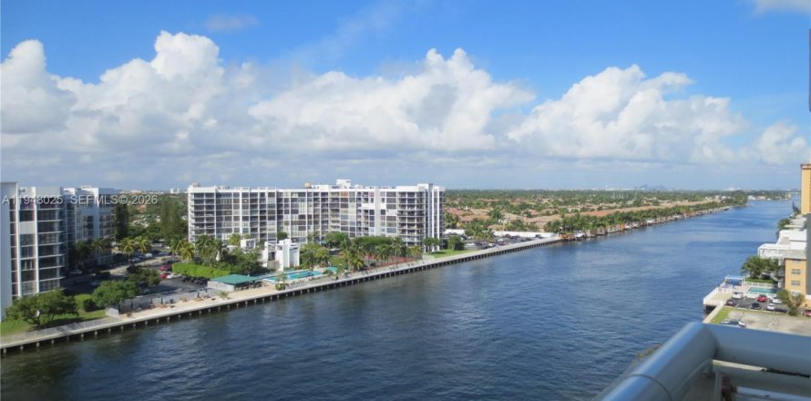 Condo à Hollywood, Floride, 1 chambre  № 2007455