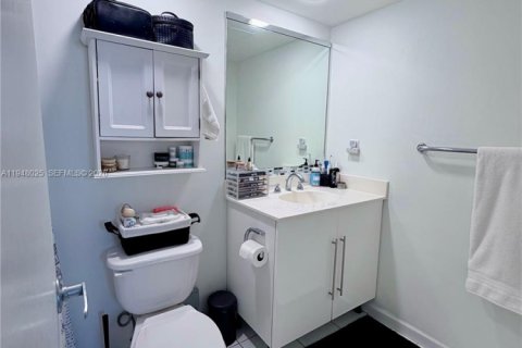 Copropriété à louer à Hollywood, Floride: 1 chambre, 84.17 m2 № 2007455 - photo 20