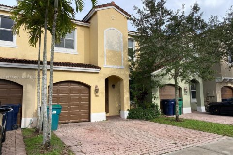 Touwnhouse à louer à Miami, Floride: 4 chambres, 173.73 m2 № 1931935 - photo 1