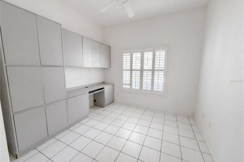 Купить виллу или дом в Ормонд-Бич, Флорида 3 комнаты, 181.81м2, № 2227357 - фото 10
