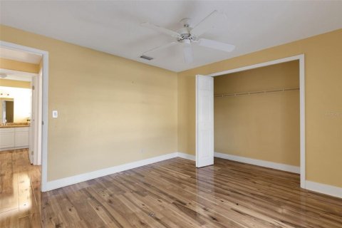 House in Cape Coral, Florida 3 bedrooms, 154.5 sq.m. № 1743065 - photo 24