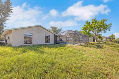 House in Cape Coral, Florida 3 bedrooms, 154.5 sq.m. № 1743065 - photo 30